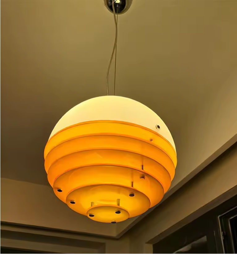 Sunset Glow Vintage Cream-style Chandelier- SOLENNE SERAVA, Bauhaus Bar Window Light Memphis Designer Ambient Light, Restaurant Style